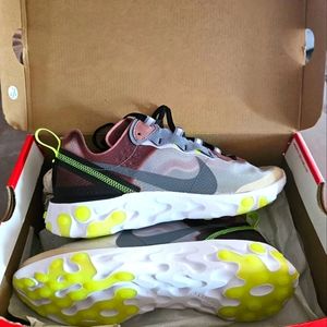 nike react element 87 desert sand